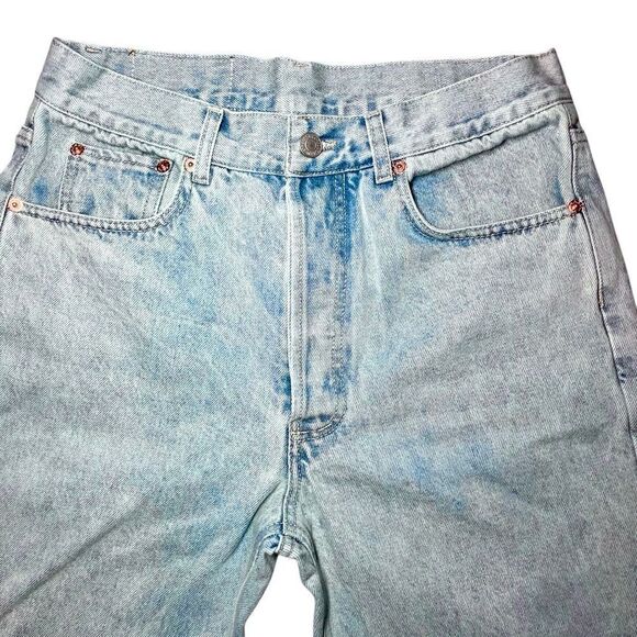 Levi’s 501 Original Fit Button Fly Jeans in Light Blue Men’s 28/30 - Picture 3 of 9